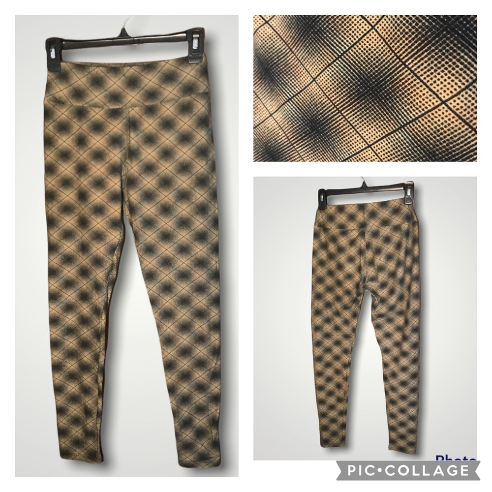 LuLaRoe OS Buttery Soft Leggings